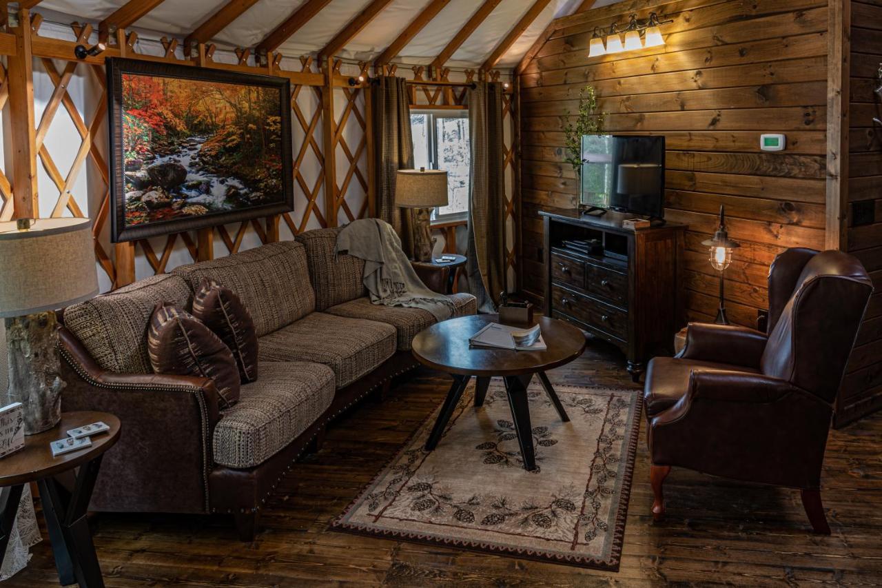 Tranquil Haven Luxy Yurt - Creekside Glamping With Private Hot Tub Villa Topton Exteriör bild