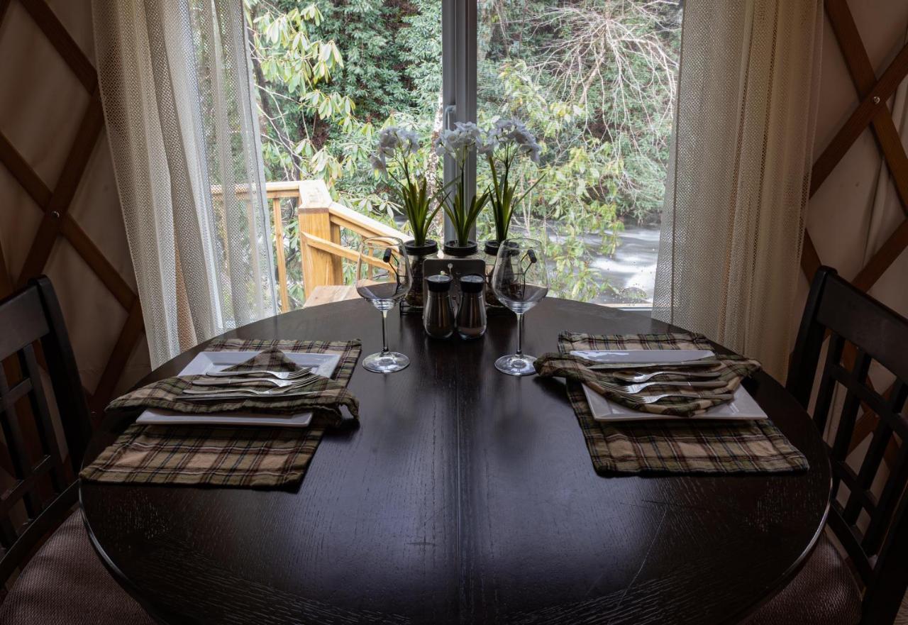 Tranquil Haven Luxy Yurt - Creekside Glamping With Private Hot Tub Villa Topton Exteriör bild